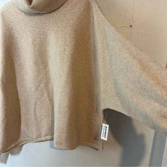 Old Navy Ribbed Knit Turtleneck 3X - Picture 3 of 6